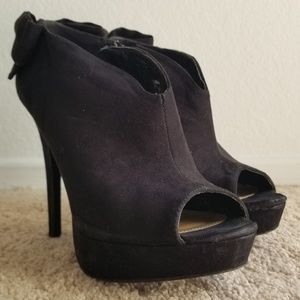 Madison by ShoeDazzle Black size 8